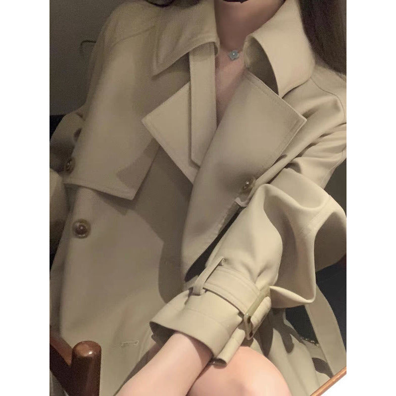 Manteau trench femme : chic et intemporel