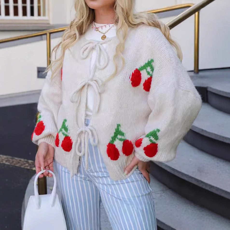 Tricot cardigan femme, motif cerises brodées